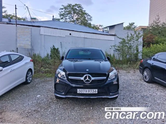 Mercedes-Benz GLE-Класс 2017 thumb 8