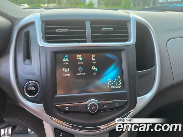 Chevrolet Aveo 2017 thumb 10