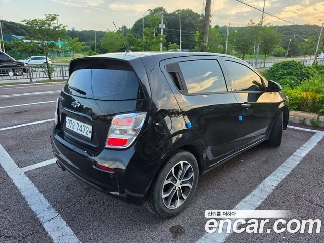 Chevrolet Aveo 2017 thumb 12