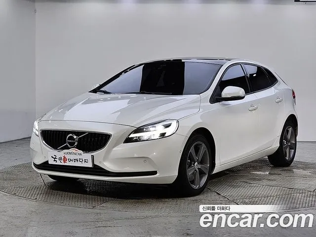 Volvo V40 2018 thumb 10