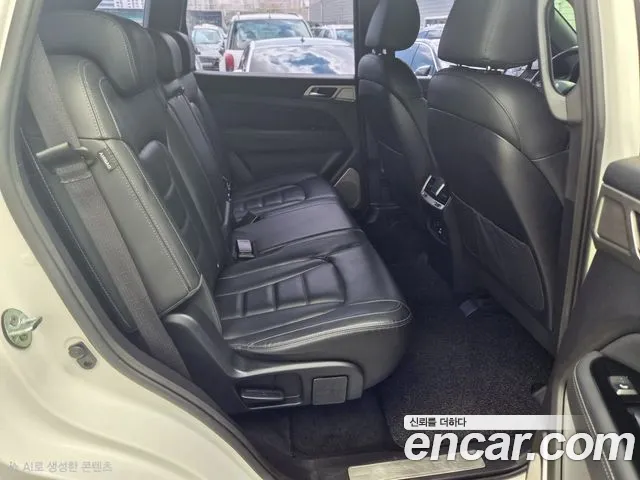 KG_Mobility_Ssangyong Rexton 2018 thumb 4