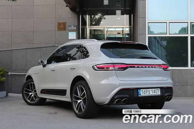 Porsche Macan 2022 thumb 7