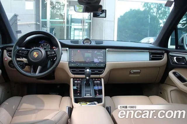 Porsche Macan 2022 thumb 6