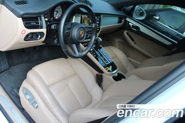 Porsche Macan 2022 thumb 12