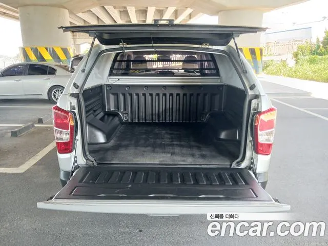 KG_Mobility_Ssangyong Rexton 2018 thumb 12