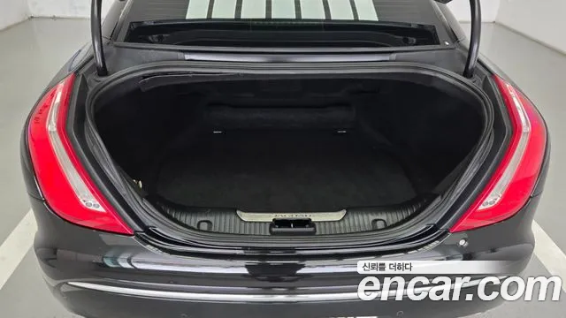 Jaguar XJ 2015 thumb 7
