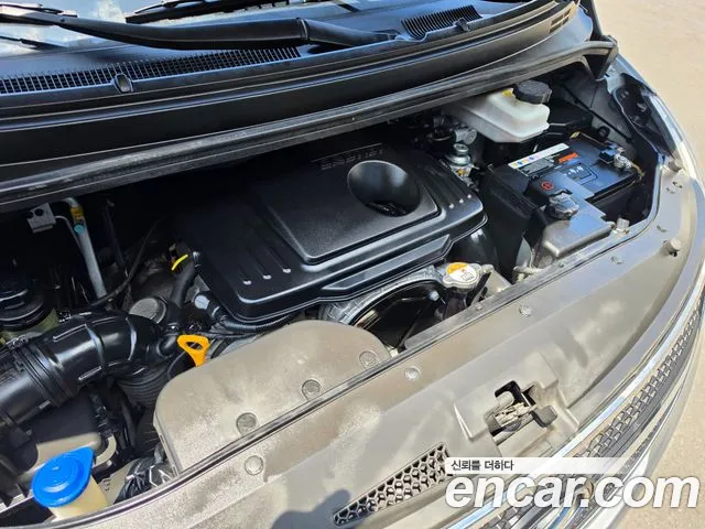 Hyundai Staria 2014 thumb 3