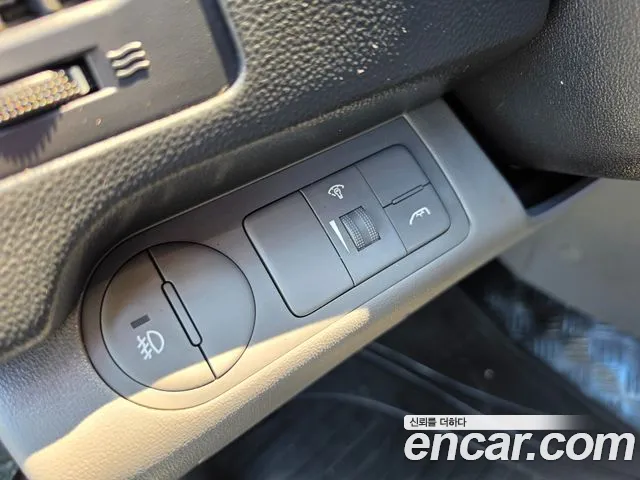 Hyundai Staria 2014 thumb 8