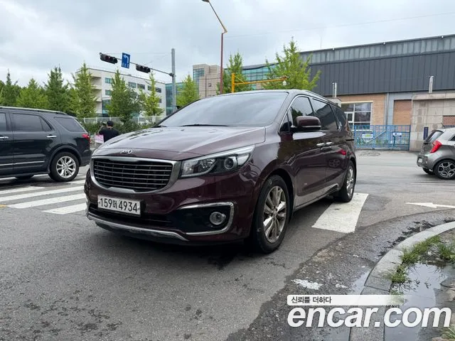 Kia Carnival 2016 thumb 3