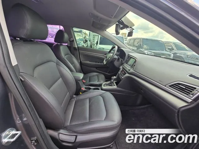 Hyundai Avante 2017 thumb 9
