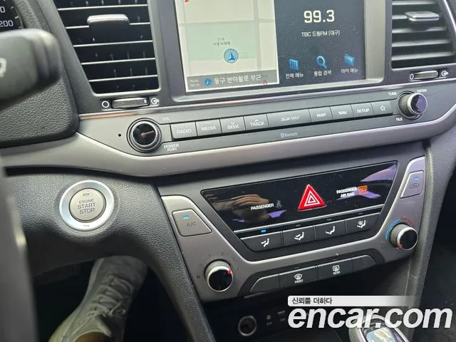 Hyundai Avante 2017 thumb 6