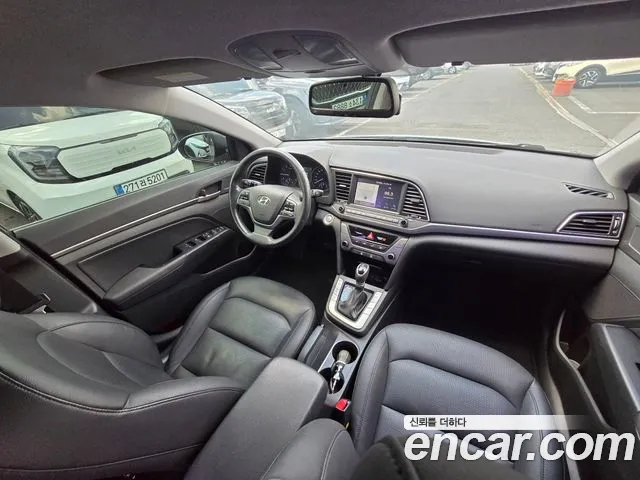 Hyundai Avante 2017 thumb 7