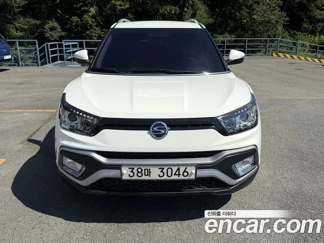 KGM Tivoli Air 2018 thumb 11