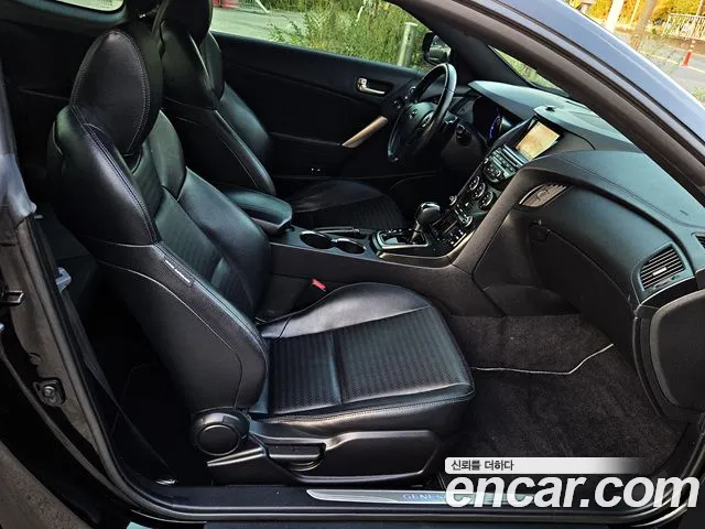 Hyundai Genesis 2011 thumb 6