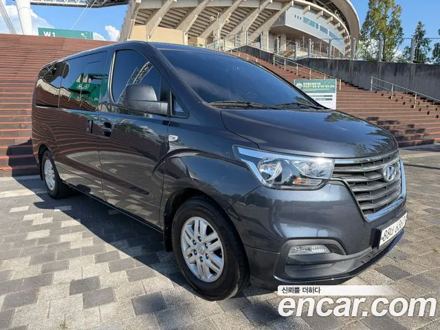Hyundai Starex 2018 thumb 4