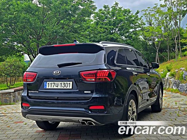 Kia Sorento 2019 thumb 3