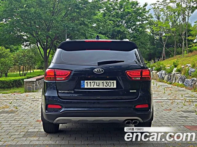 Kia Sorento 2019 thumb 6