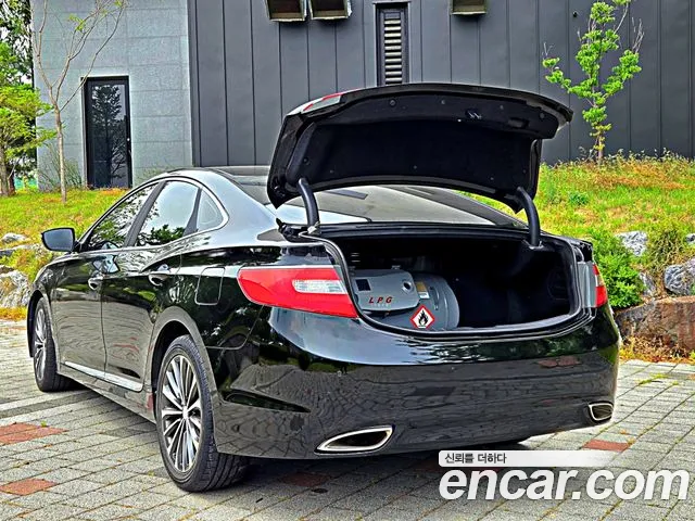 Hyundai Grandeur 2013 thumb 5