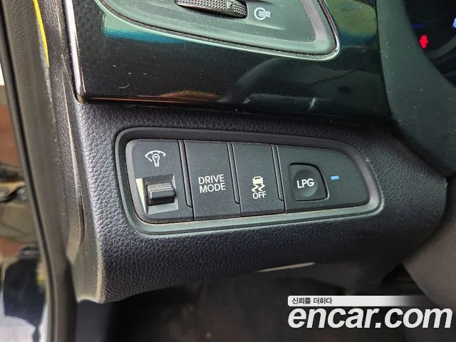 Hyundai Grandeur 2013 thumb 7