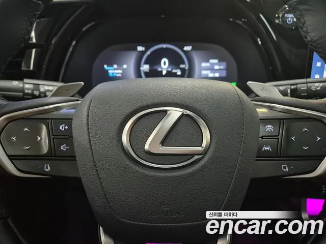 Lexus RX 2025 thumb 4