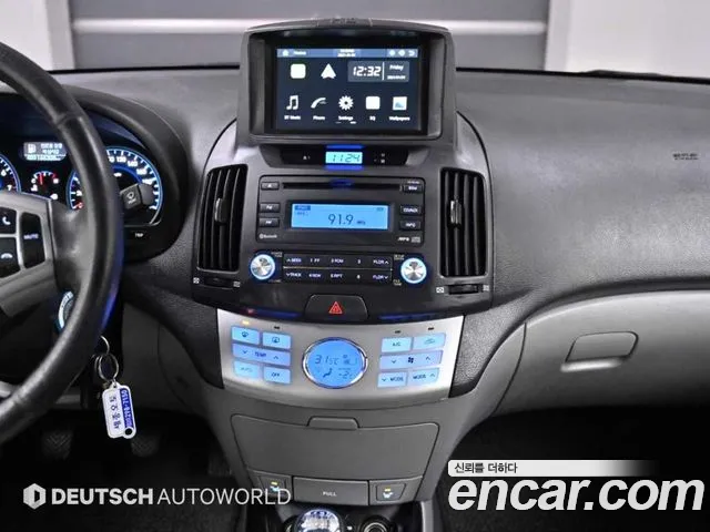 Hyundai Avante 2010 thumb 6