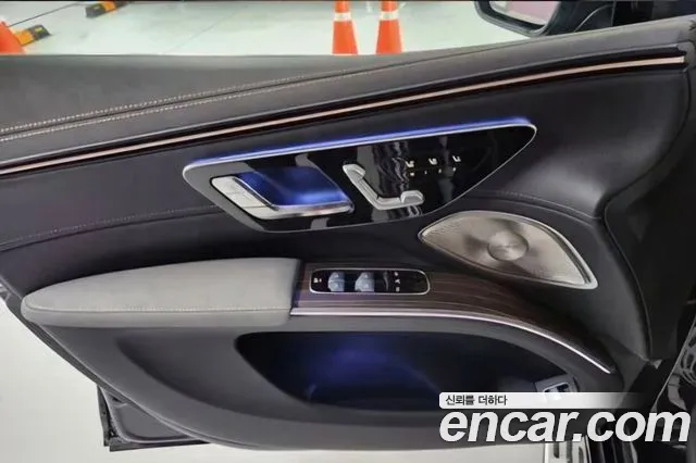 Mercedes-Benz EQS 2025 thumb 4
