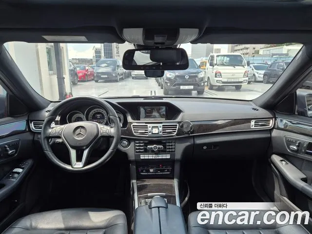 Mercedes-Benz E-Класс 2015 thumb 5