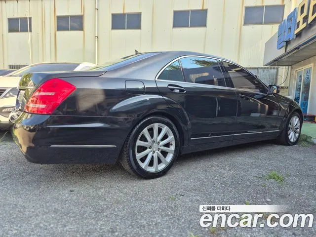 Mercedes-Benz S-Класс 2010 thumb 3