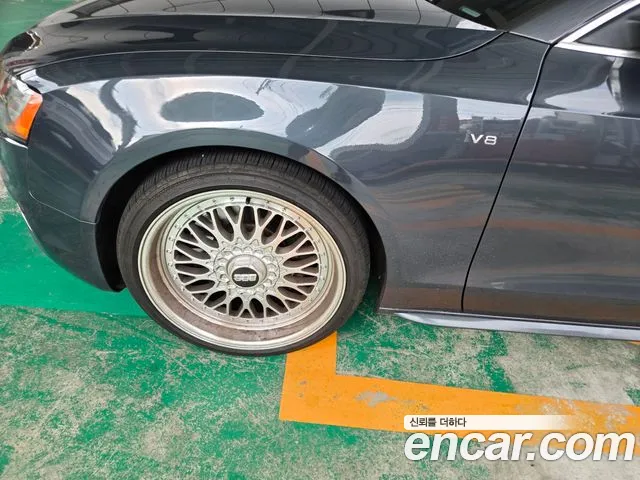 Audi S5 2009 thumb 12