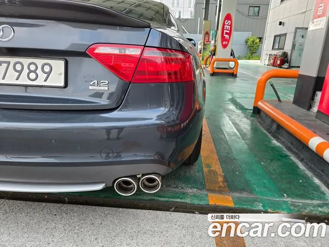 Audi S5 2009 thumb 5
