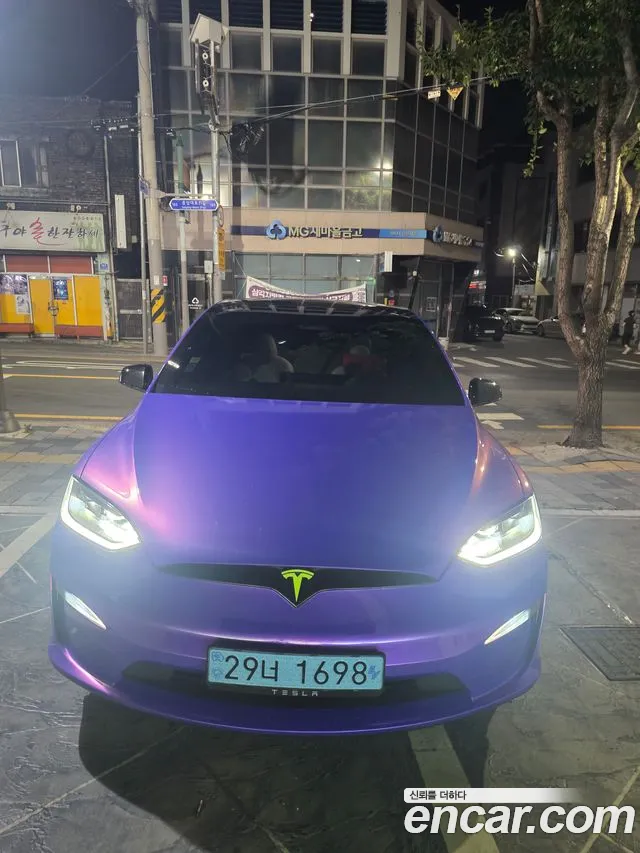 Tesla Model X 2024 thumb 8