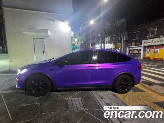 Tesla Model X 2024 thumb 10