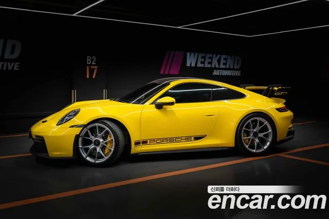 Porsche 911 2022 thumb 3