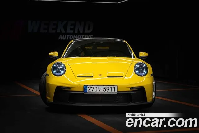 Porsche 911 2022 thumb 4