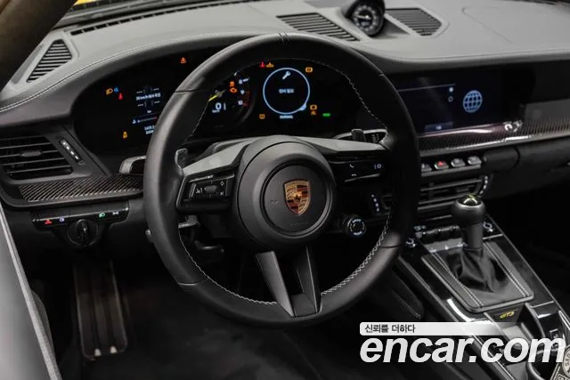 Porsche 911 2022 thumb 5