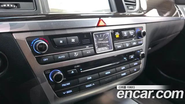 Genesis G80 2016 thumb 6