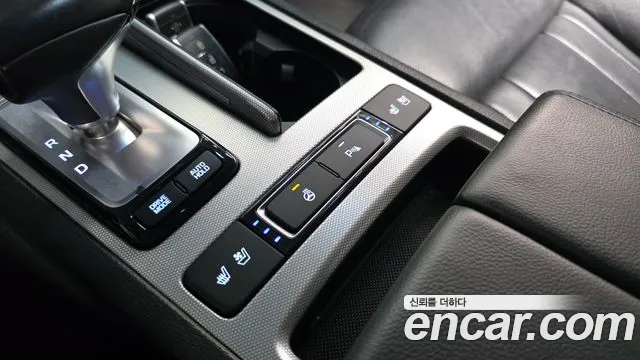 Genesis G80 2016 thumb 8