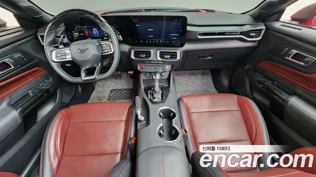 Ford Mustang Mach-E 2024 thumb 3