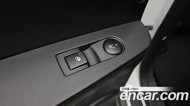 KG_Mobility_Ssangyong KORANDO 2014 thumb 8