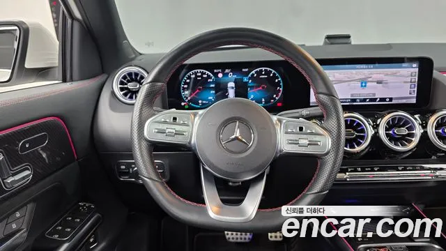 Mercedes-Benz GLA 2021 thumb 11