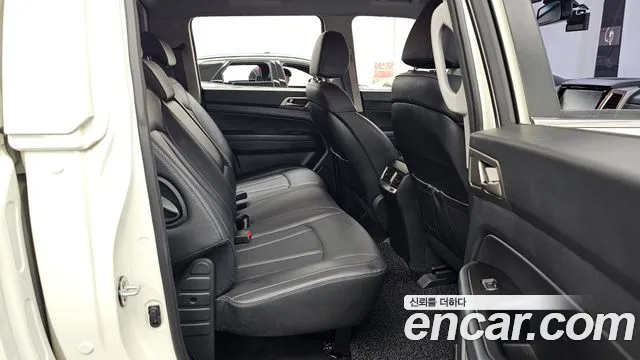 KG_Mobility_Ssangyong Rexton 2018 thumb 9