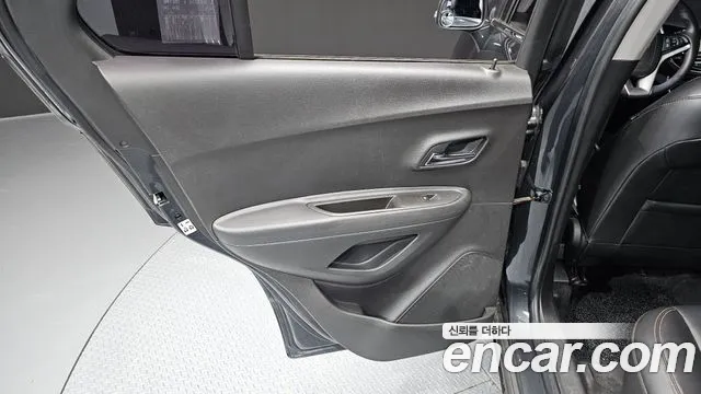 Chevrolet Tracker 2017 thumb 4