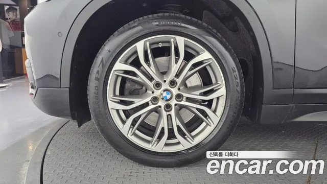 BMW X1 2018 thumb 8