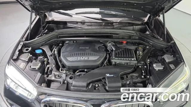 BMW X1 2018 thumb 11