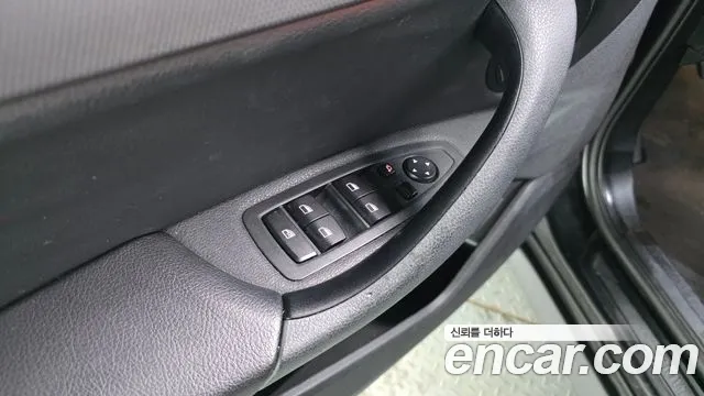 BMW X1 2018 thumb 4