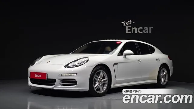 Porsche Panamera 2015 thumb 5