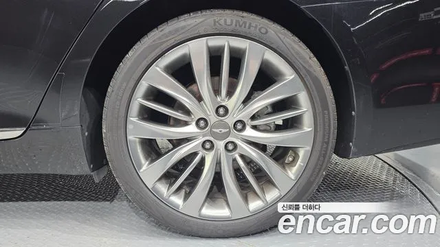 Genesis G80 2019 thumb 11