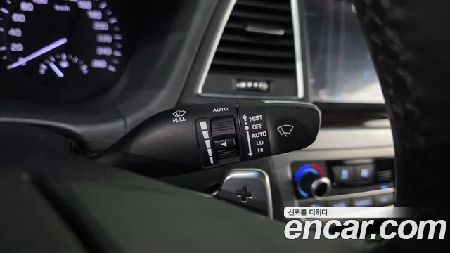 Genesis G80 2019 thumb 2