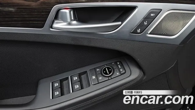 Genesis G80 2019 thumb 3