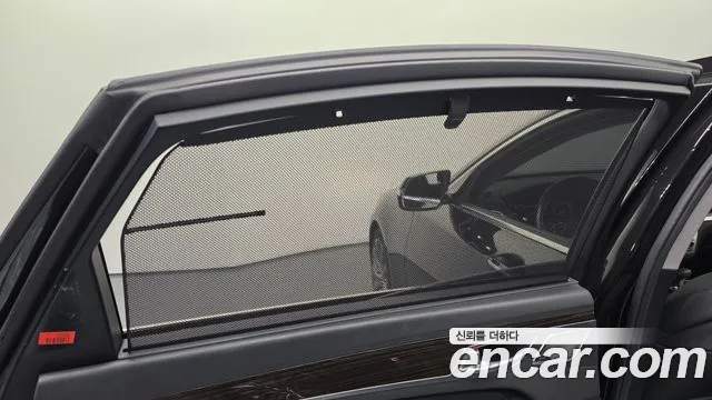 Genesis G80 2019 thumb 12